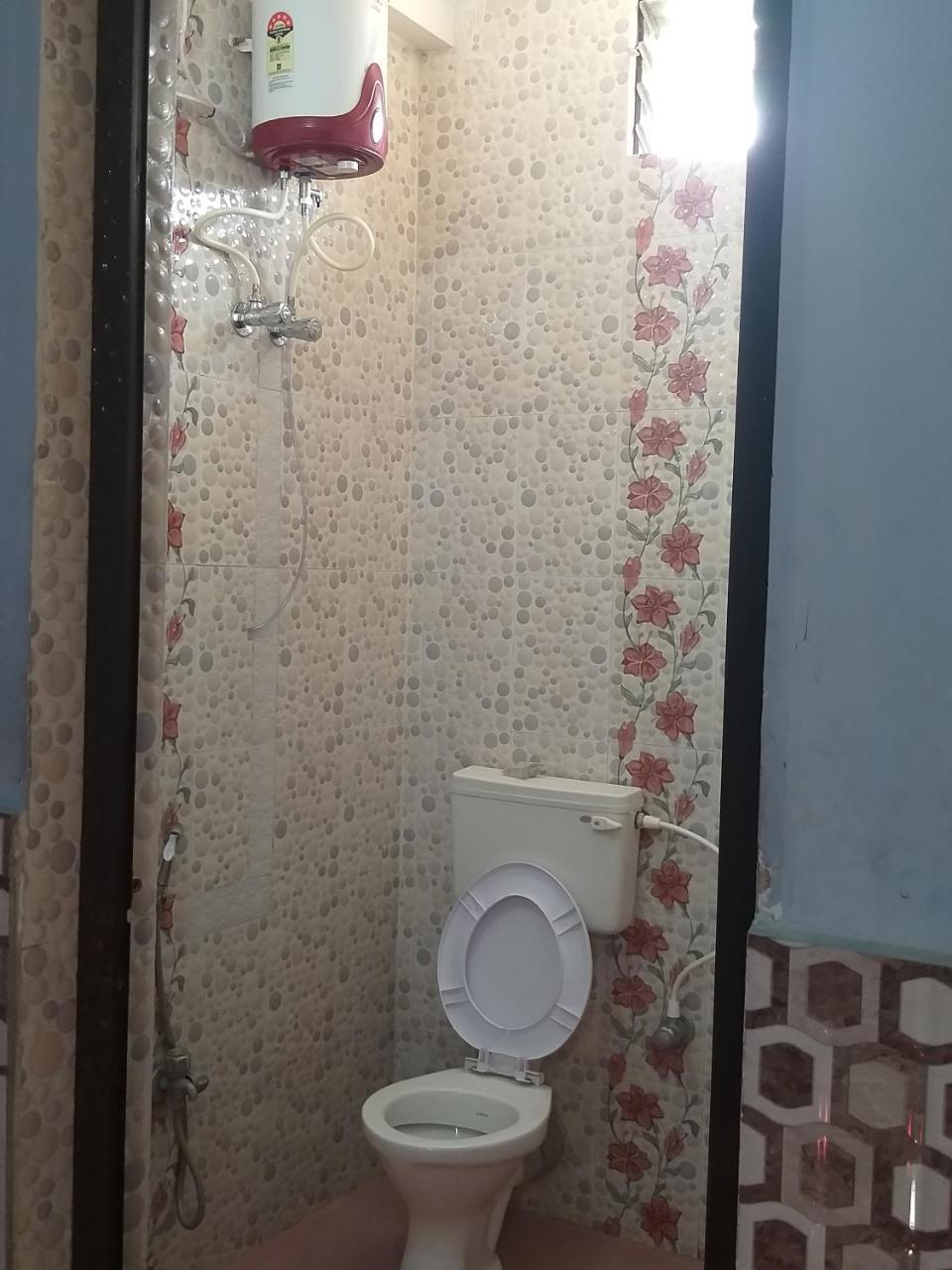 Beach Heaven A Hotel In بوري المظهر الخارجي الصورة
